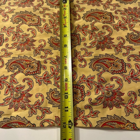 ✨Paisley Patterned Yellow Red and Orange scarf with fringe - Picture 3 of 9